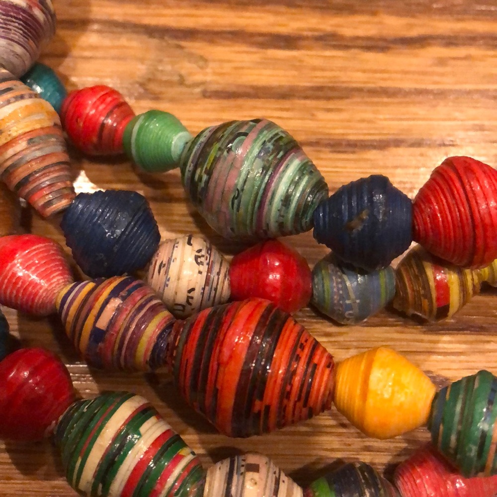 Paper Bead Necklace HOMEMADE - Picture 2 of 5